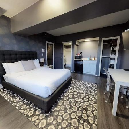 בוסטון Lower Level Studios In Hip Bay Village מראה חיצוני תמונה